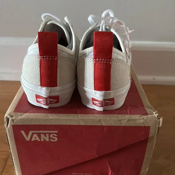 Vans Leila Hurst White Trainers - Picture 6 of 10